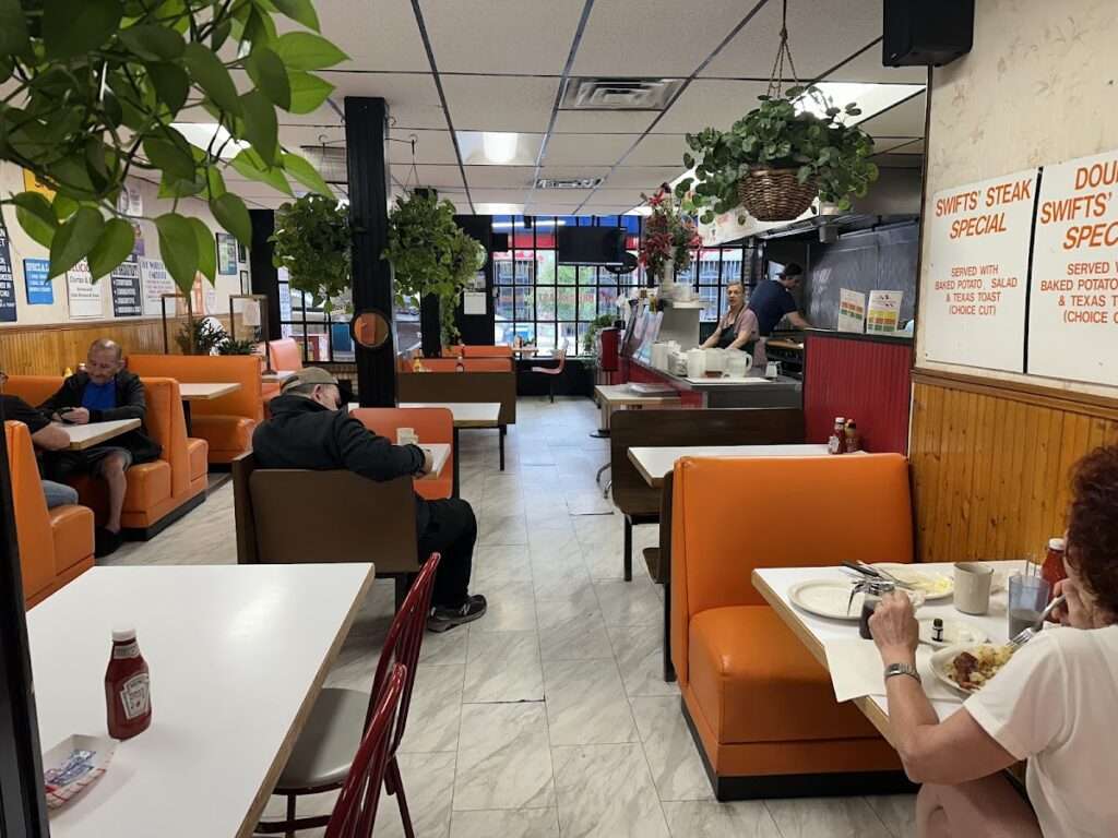 Swift’s Breakfast House photo 6